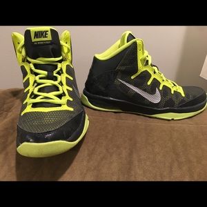 Nike Air High Top Basketball Shoes/Sneakers